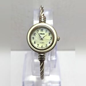 Womens Eikon CB-01 White Enamel Silver Tone Wire Cuff Watch New Battery Bangle